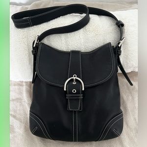 Authentic Coach 9480 Soho leather shoulder/crossbody convertible buckle flap bag